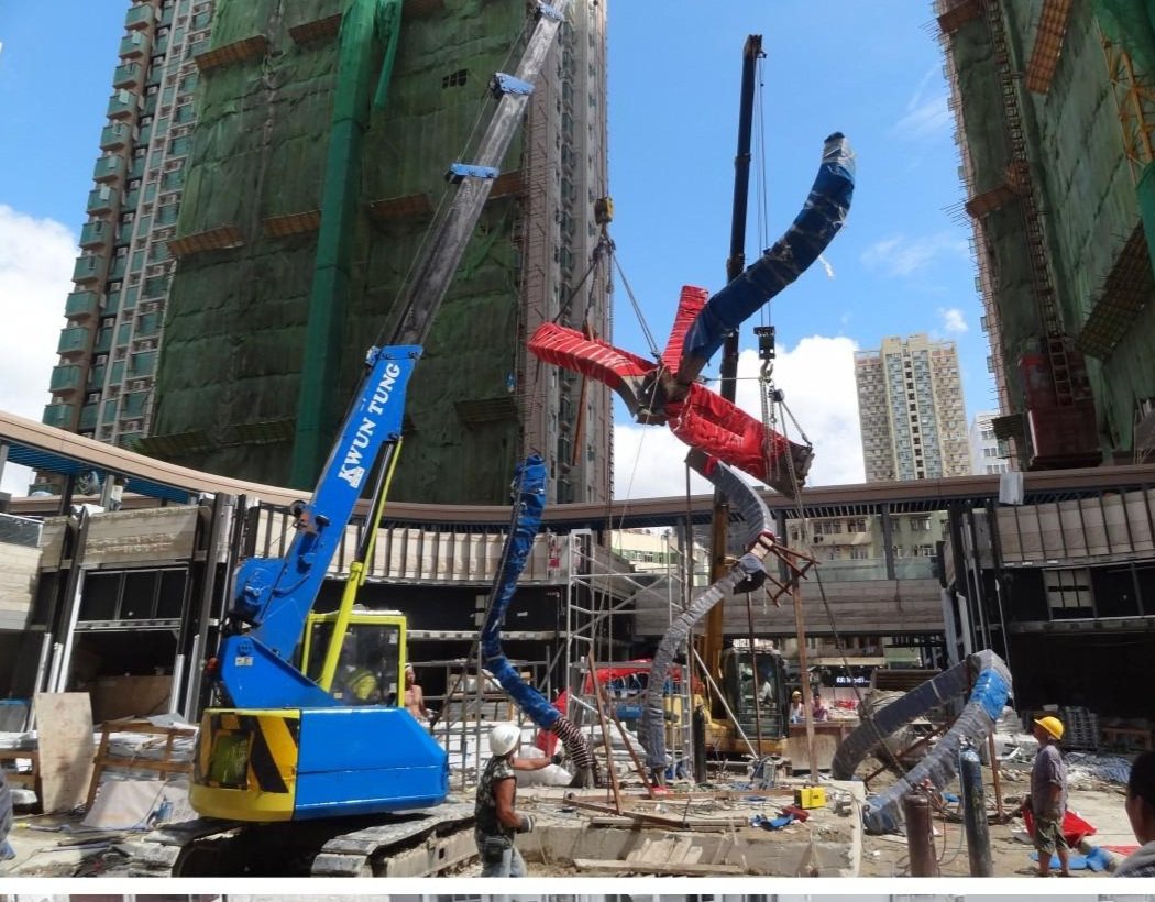 Lifting equipment used during installation of the Yuen Long sculpture